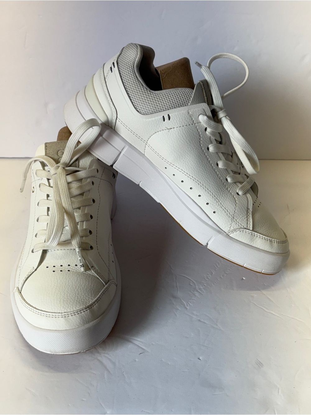 On Running Offwhite Low-Top Leather Sneakers